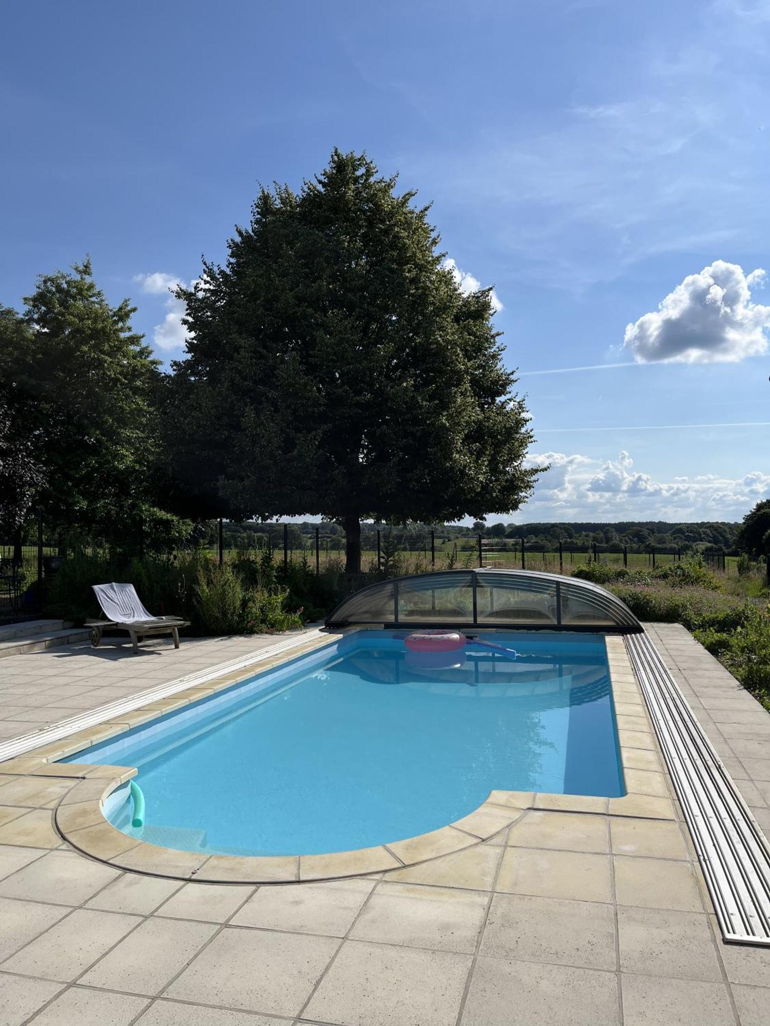 Habitat Bed & Breakfast Momignies Bagian luar foto