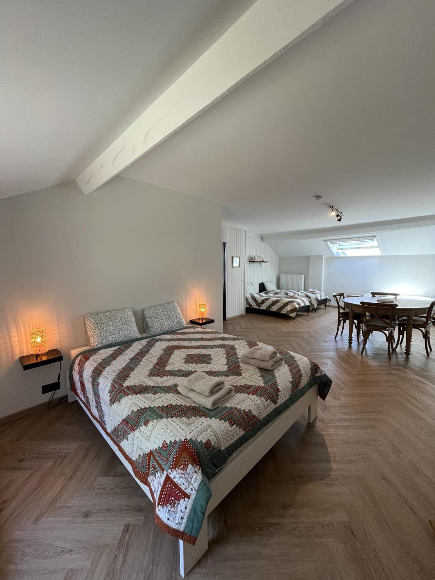 Habitat Bed & Breakfast Momignies Bagian luar foto